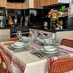 Appartement Chic 2br Center Flat Antalya