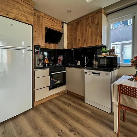 Lejlighed Chic 2br Center Flat