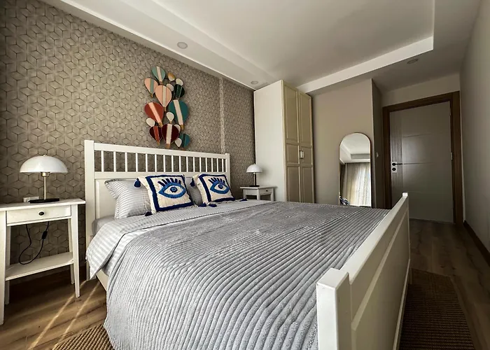 Chic 2br Center Flat Апартаменты Анталья