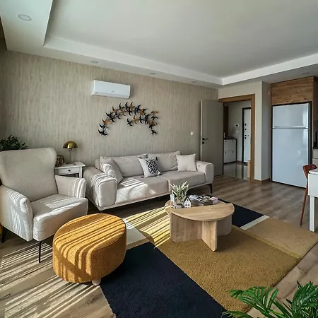 Chic 2br Center Flat * Antalya