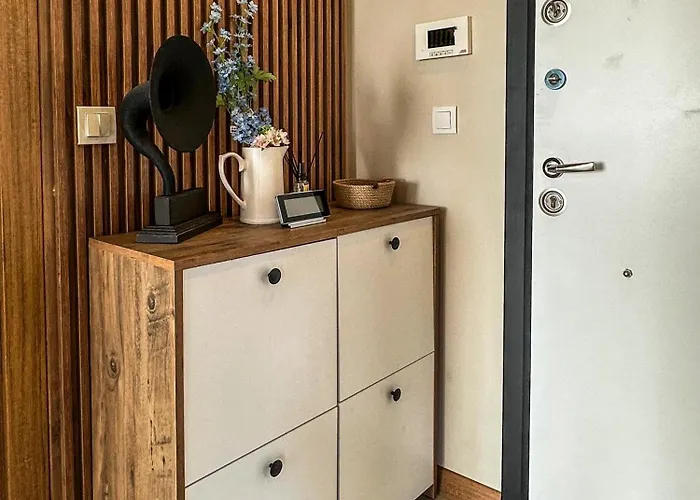 Chic 2br Center Flat Antalya