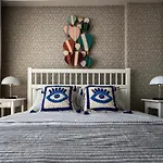 Chic 2br Center Flat *