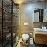 Chic 2br Center Flat Διαμέρισμα