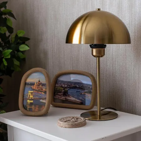 Chic 2br Center Flat *