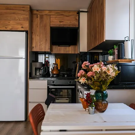 Chic 2br Center Flat Διαμέρισμα *