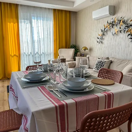 Διαμέρισμα Chic 2br Center Flat Αττάλεια