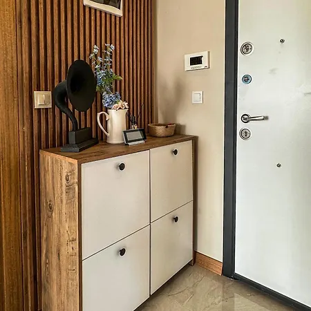 Chic 2br Center Flat Αττάλεια